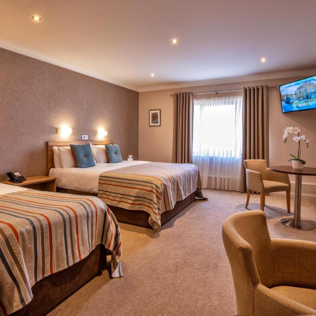 The Lodge Hotel Coleraine Exterior foto