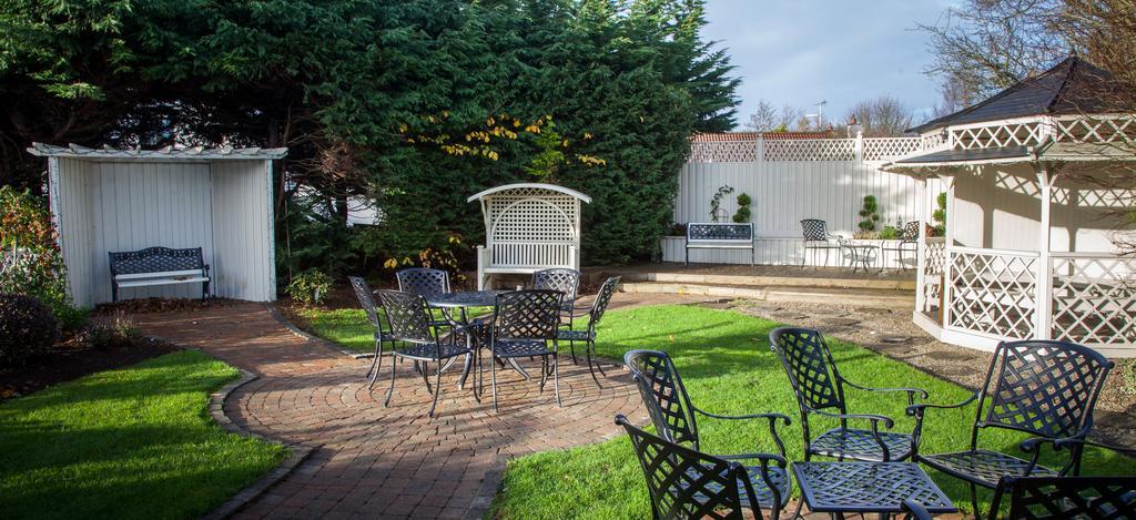 The Lodge Hotel Coleraine Exterior foto