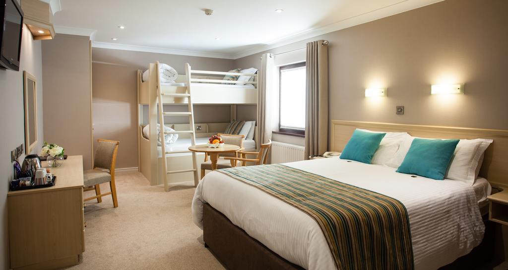 The Lodge Hotel Coleraine Exterior foto