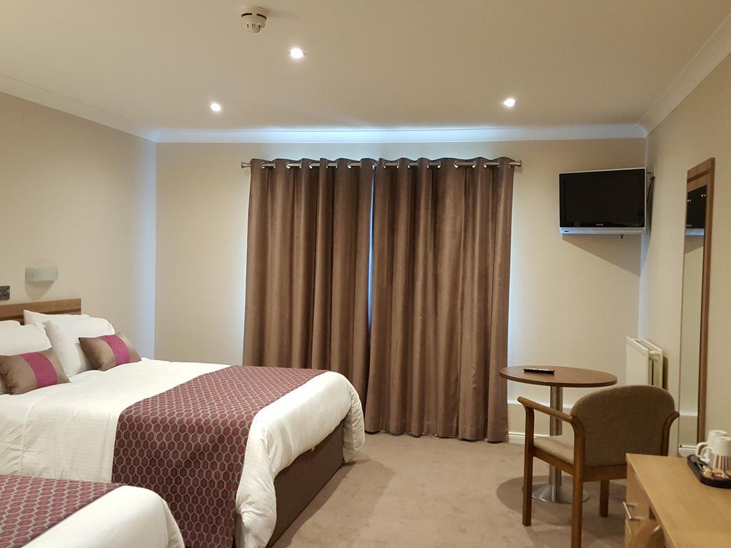 The Lodge Hotel Coleraine Exterior foto
